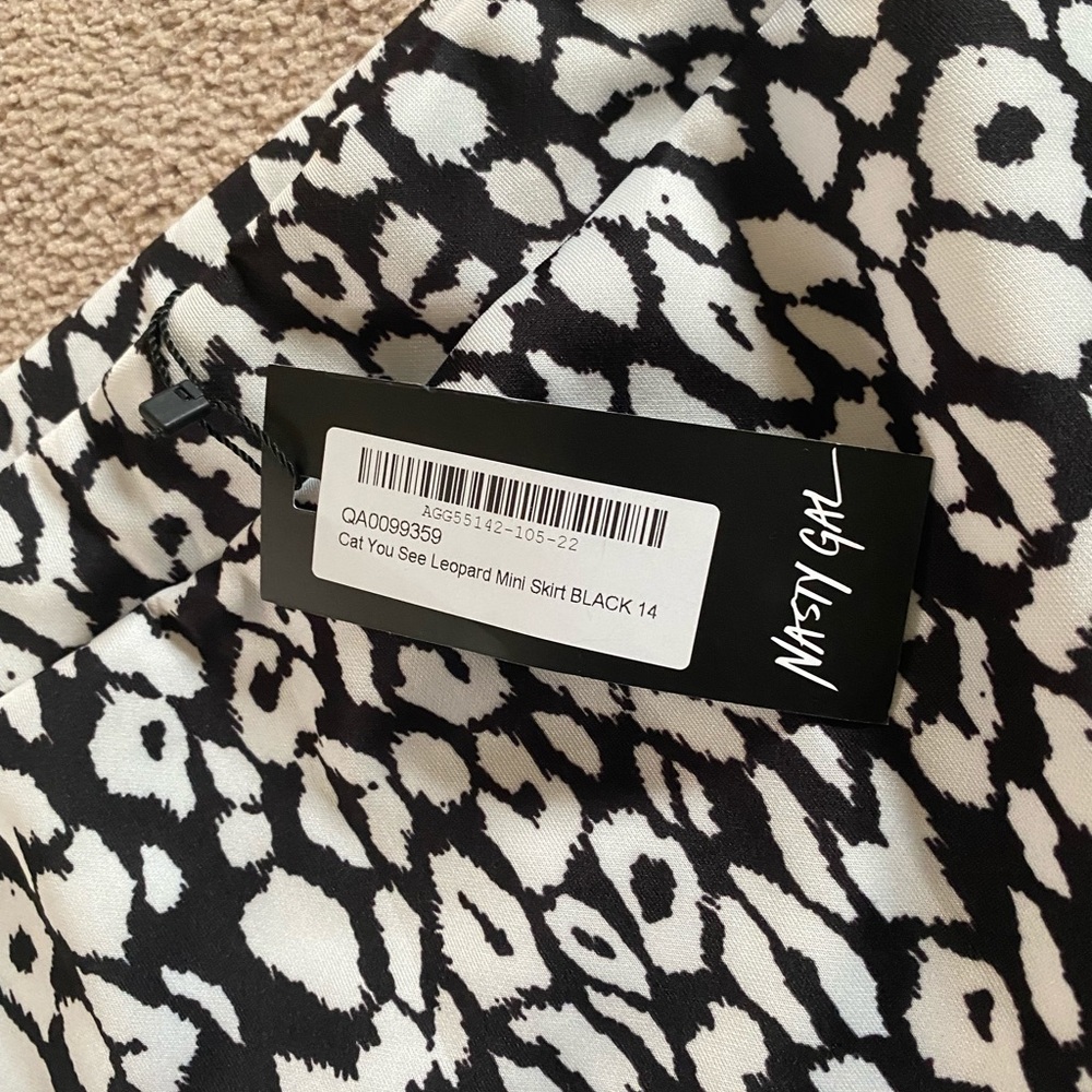 Nasty Gal skirt NWT size 10 - Picture 2 of 3